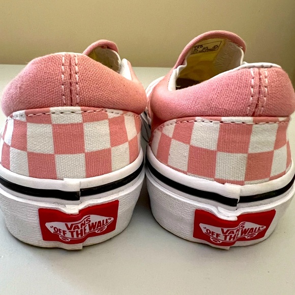 VANS-NWOT girls pink and white checkered slip on size 13 - Picture 3 of 6